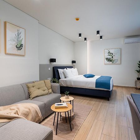 Classy 103 Studio Apartment In The Heart Of Athena Bagian luar foto