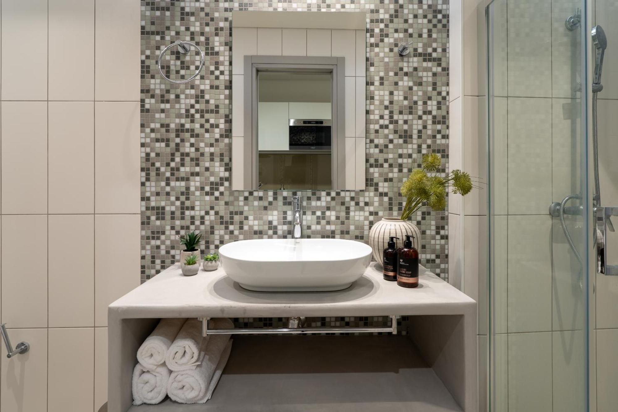 Classy 103 Studio Apartment In The Heart Of Athena Bagian luar foto